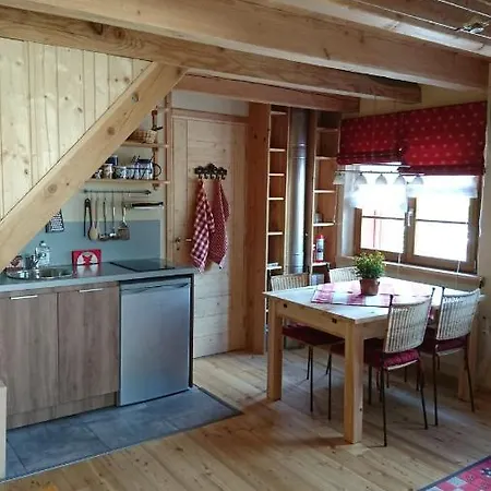 Douglasie Farm Retreat: Private Pond In Thousand Lakes Region *