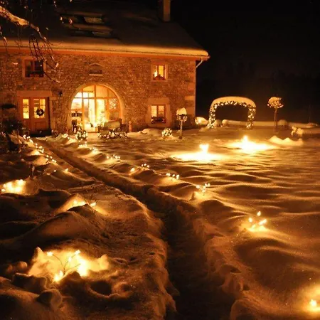 Douglasie Farm Retreat: Private Pond In Thousand Lakes Region Faucogney-et-la-Mer